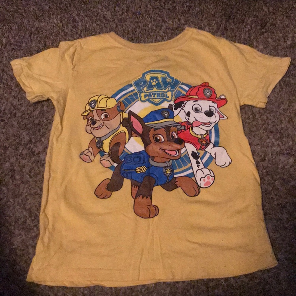 Graphic tee